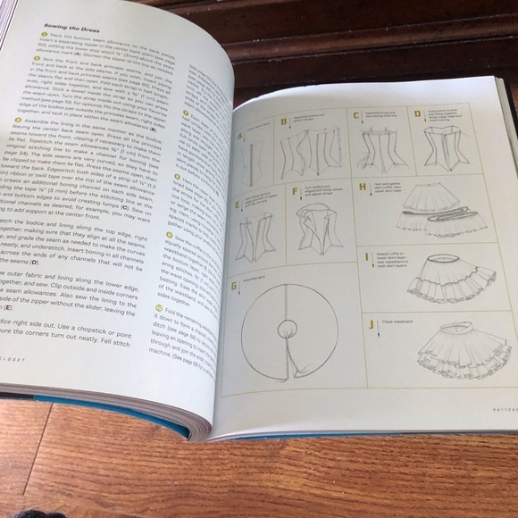 The Hero’s Closet sewing for Cosplay and Costuming paperback book - Picture 10 of 14